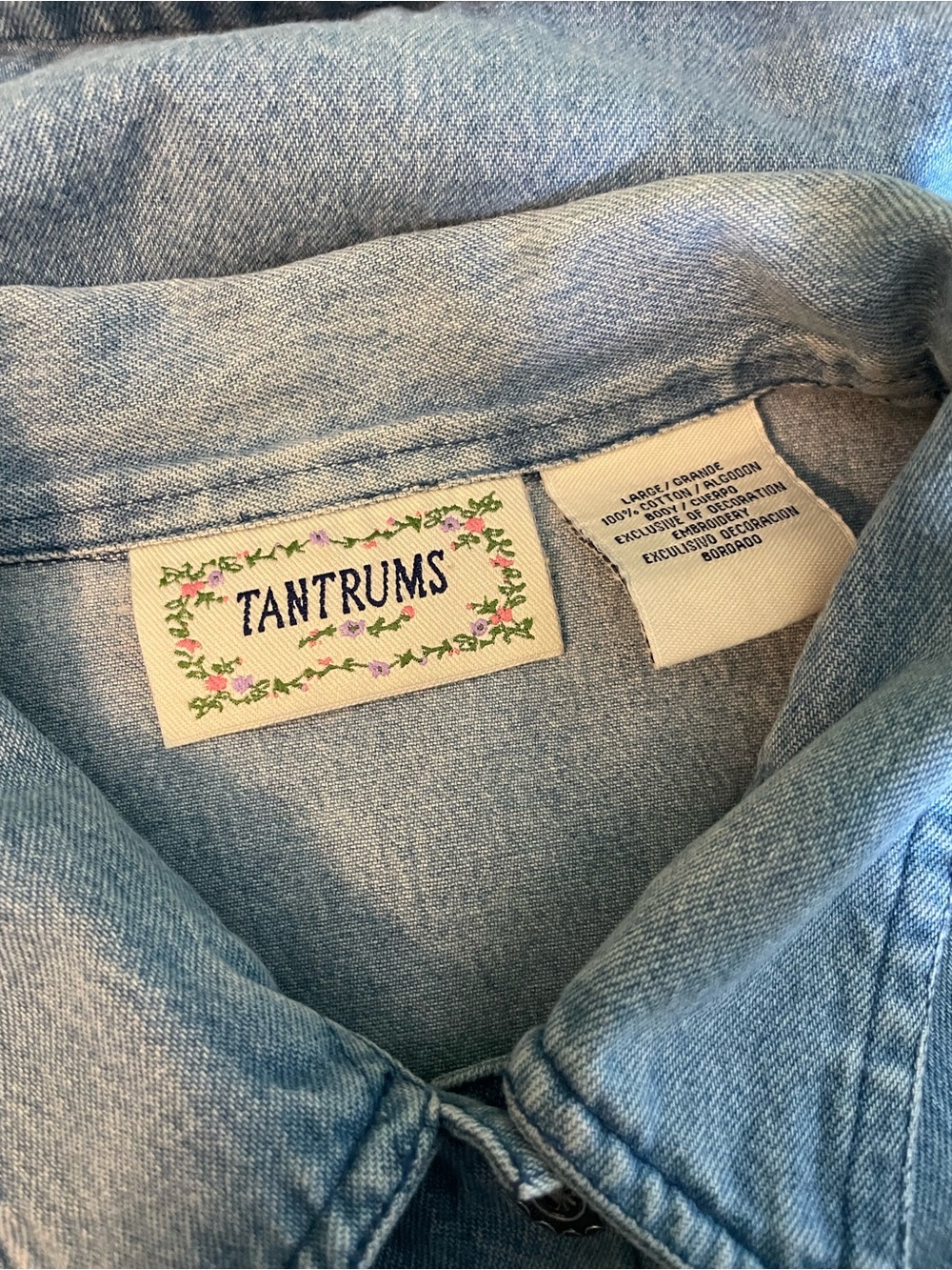Tantrums Beaded Embroidered Denim Jacket Large Flowers Butterflies 90s - Picture 7 of 7